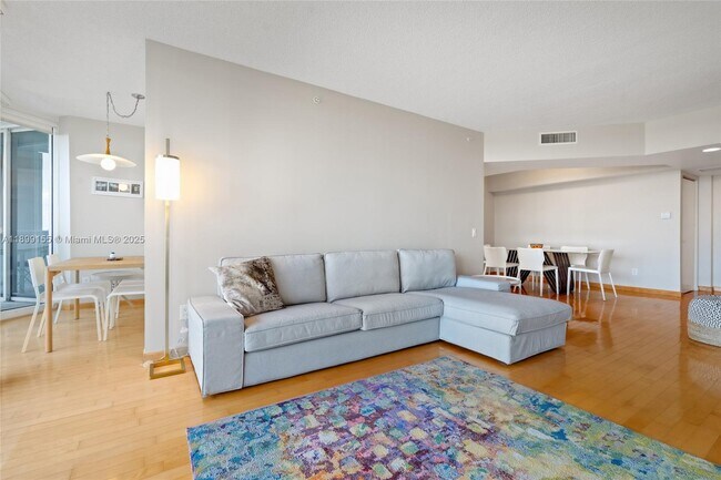 Building Photo - 21205 Yacht Club Dr