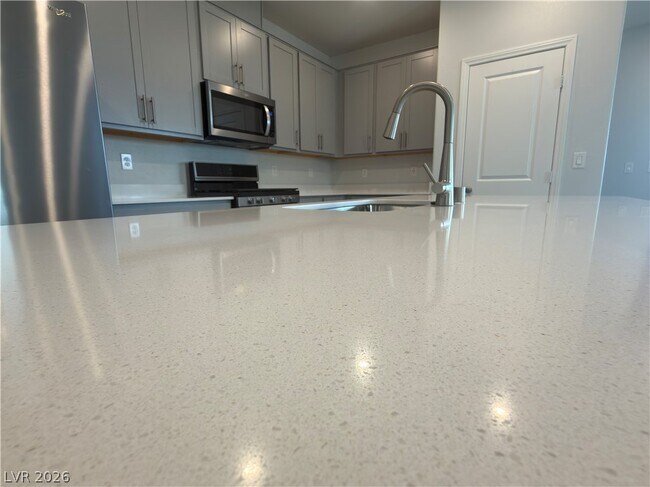 Building Photo - 3618 Tondela Ln