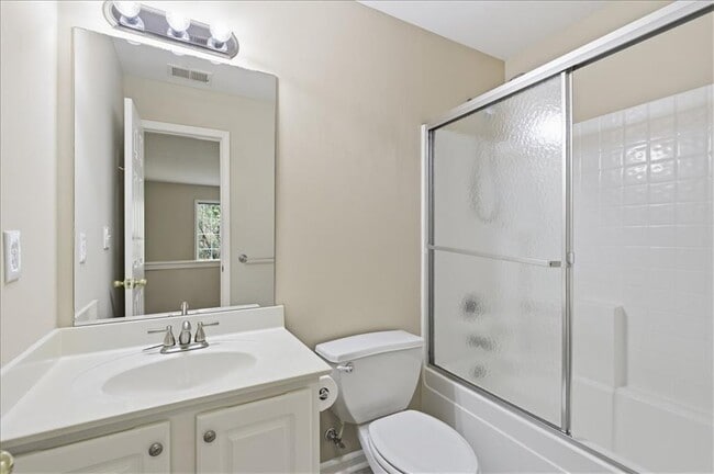 Building Photo - 3199 Liberty Commons Dr NW