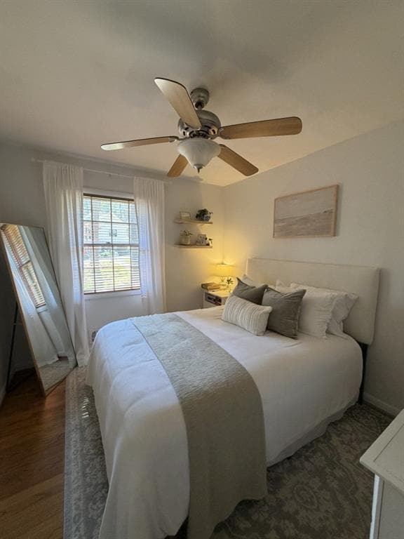 Building Photo - 2000 Fairway Cir NE