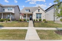 Building Photo - 916 Pearl Pl