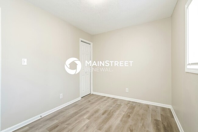 Building Photo - 3050 S Roena St