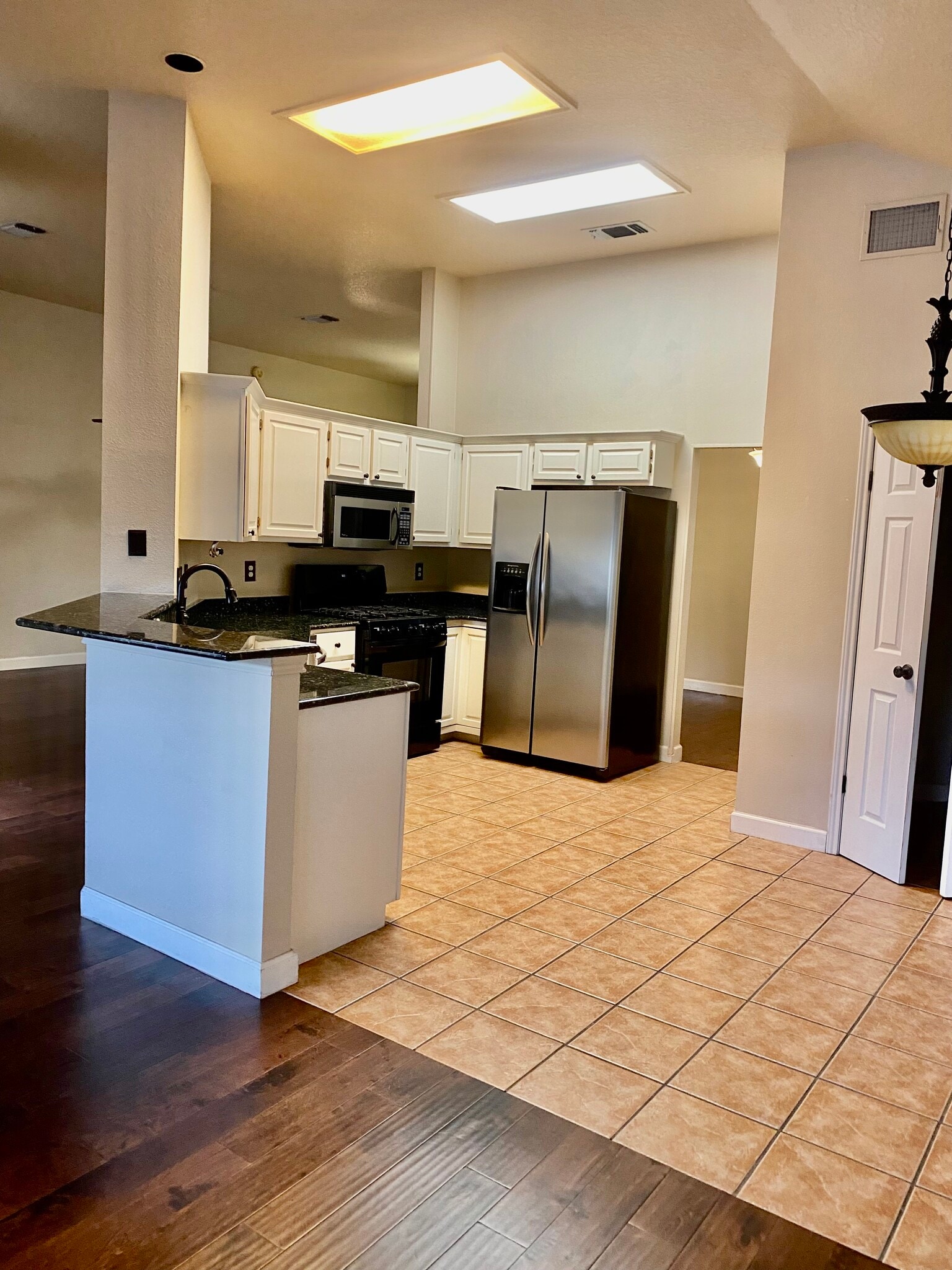 Kitchen - 12906 Legend Field Dr