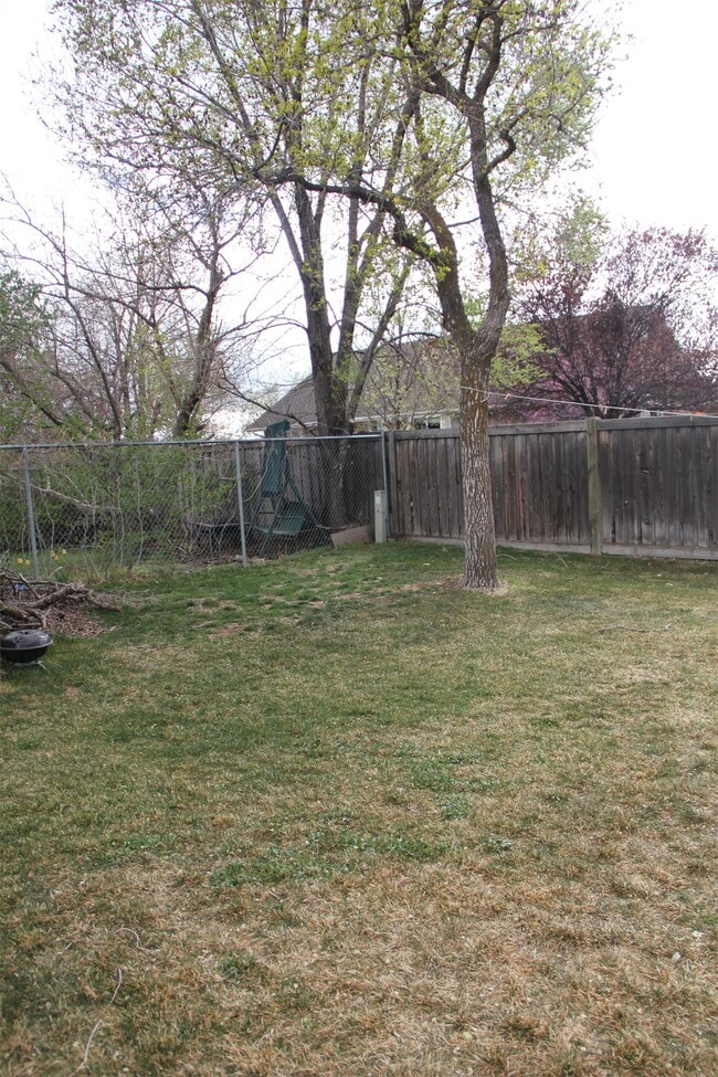 Building Photo - 545 N 800 E