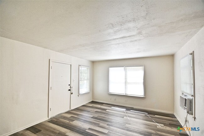 Building Photo - 730 Roosevelt St