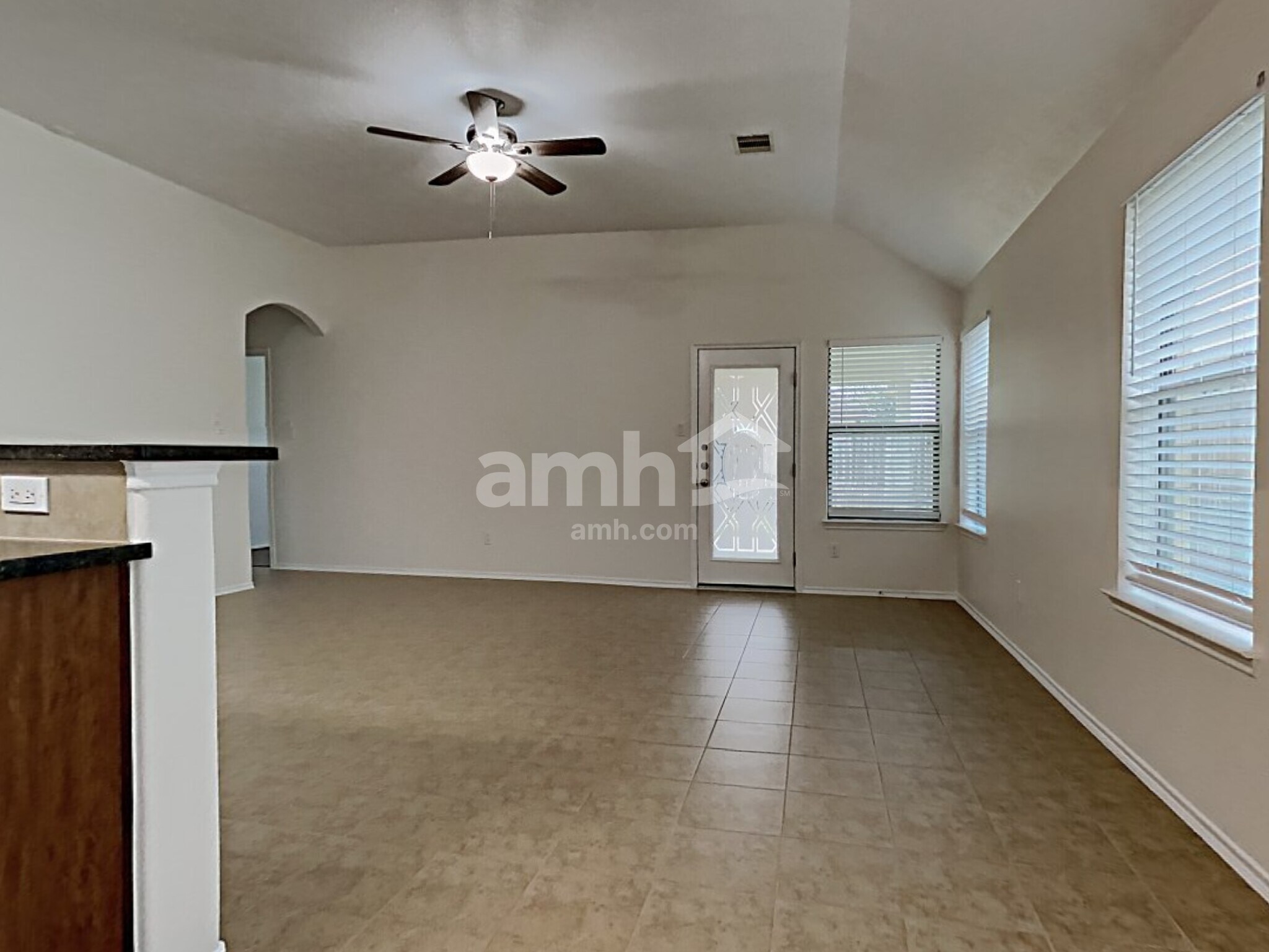 Building Photo - 10006 Blissfull Valley Ln