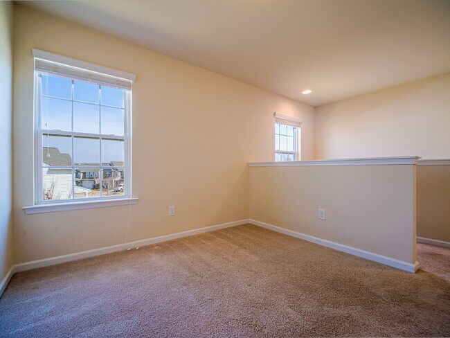 Building Photo - 1089 Wallace Lake Rd