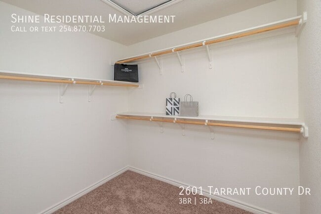 Building Photo - 2601 Tarrant County Dr