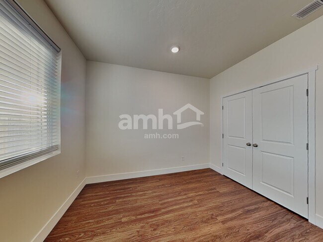 Building Photo - 5138 W White Ash Ct