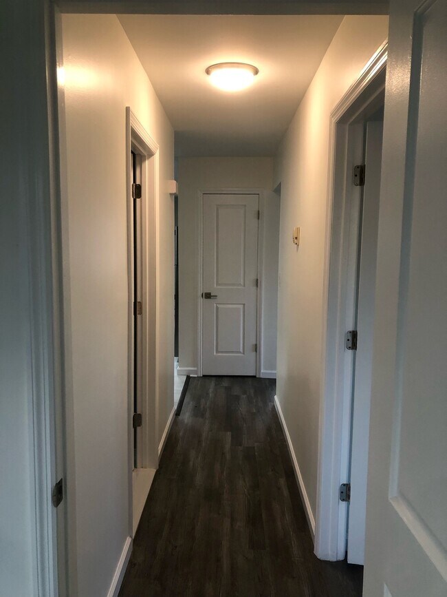 Building Photo - 800 Wolcott Ave