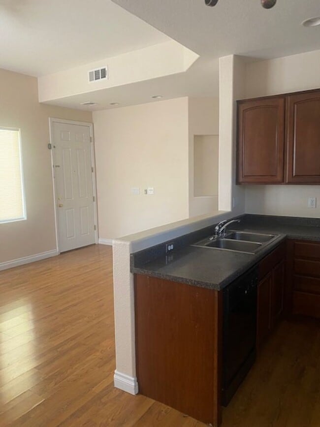 Building Photo - 8237 Apple Spice St