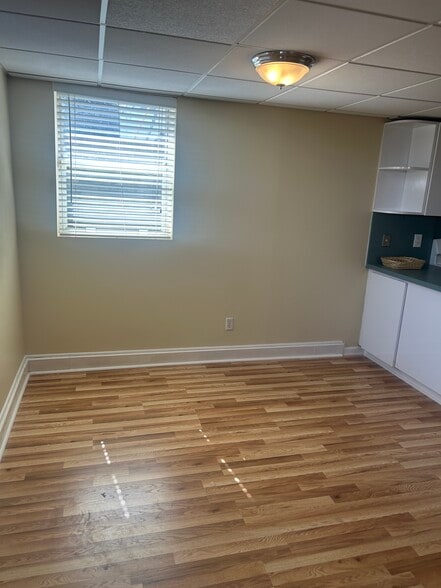 Building Photo - 49 Broadway Ave