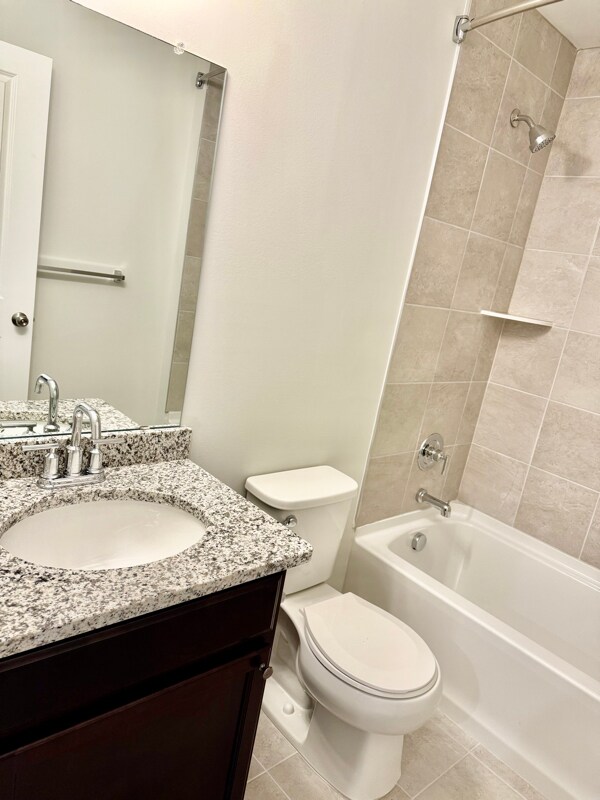 Building Photo - 4840 Ludlow Ln