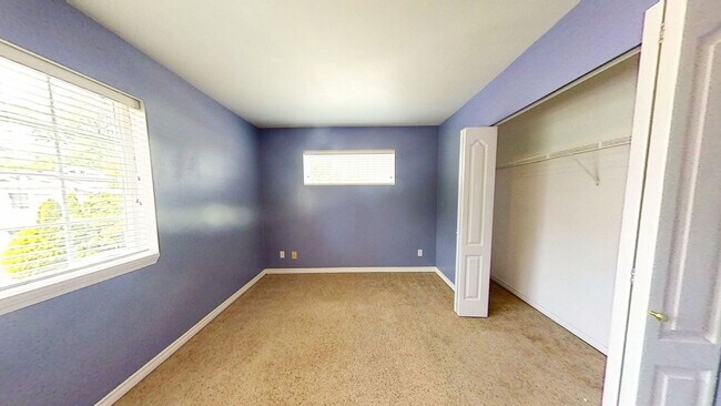 Building Photo - RENT SPECIAL! $500 OFF OF FIRST MONTH! 3 Bedroom, 2.5 Bath in the Cordata/Meridian Area!