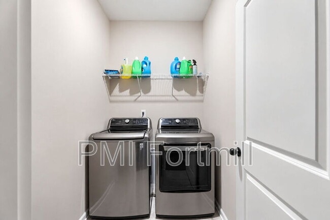Building Photo - 3138 Montreaux Valley Dr