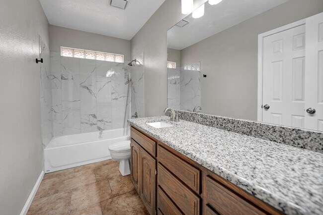 Building Photo - 8632 Duke Ave