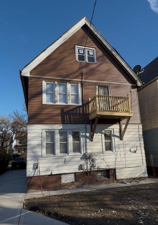 Building Photo - 2217 N 15th St