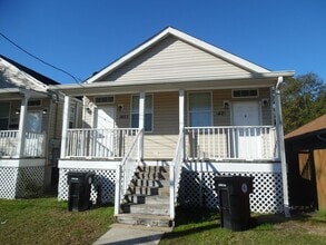Building Photo - N242
