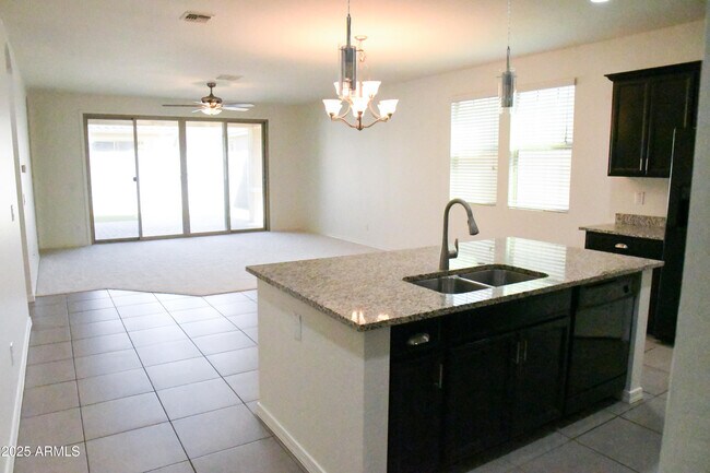 Building Photo - 3648 E Perkinsville St