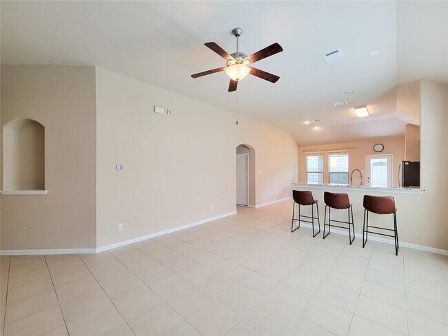 Building Photo - "Charming 3-Bed, 2-Bath Retreat in Humble, TX – Your Perfect Home Awaits on Justin Ridge Ln!"