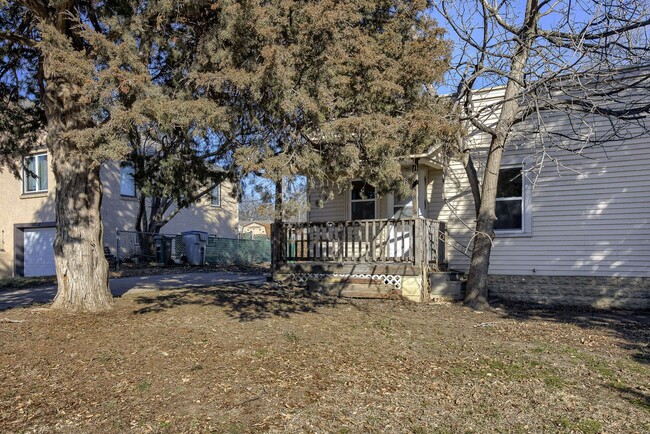 Building Photo - Ralston Rental Home Available