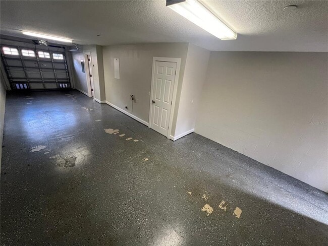 Building Photo - 7350 Black Walnut Way