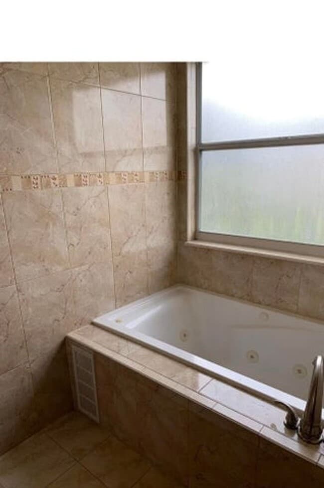 Building Photo - 9609 NW 8th Cir