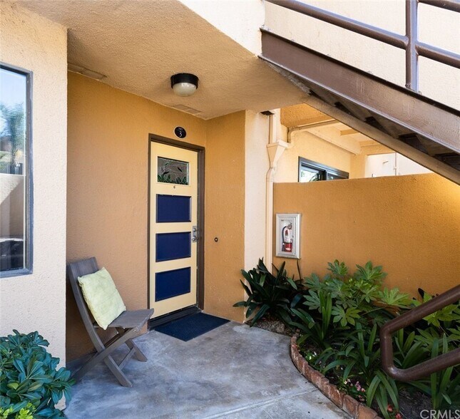 Primary Photo - 25671 Le Parc