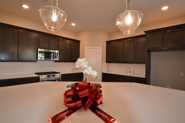 Building Photo - 3207 Kindred Wy