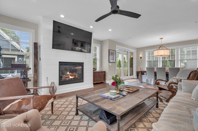 Building Photo - 2118 Edgewood Pl