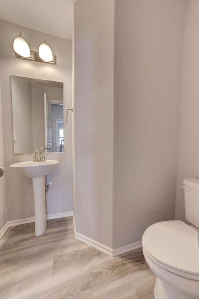 Building Photo - 4/2.5/2 New Construction Home!