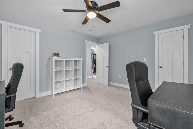 Building Photo - Charming 3-Bedroom Home in Suffolk!