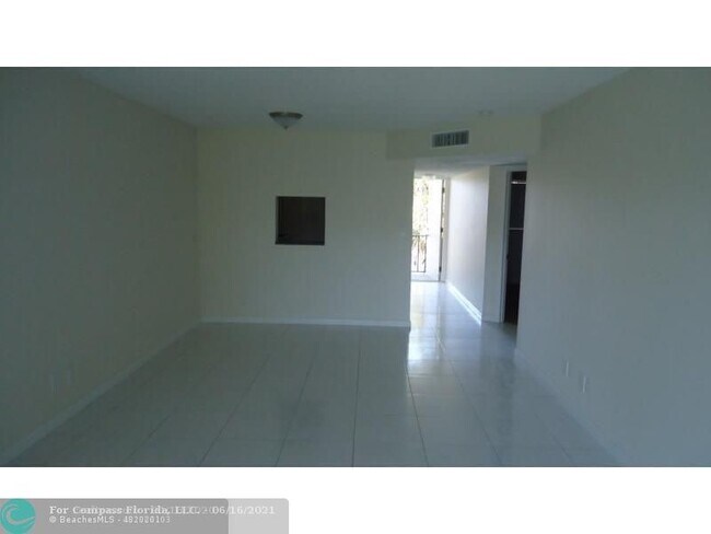 Building Photo - 7900 S Colony Cir