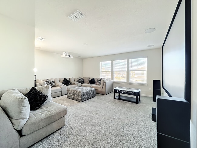 Building Photo - 1021 Savannah Palms Blvd