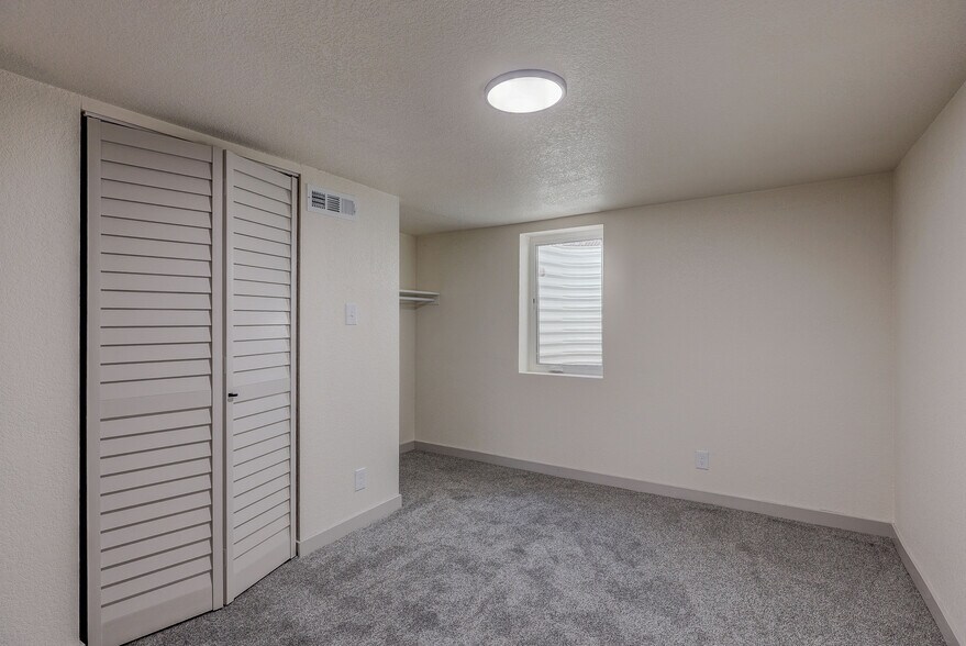 Building Photo - 2327 Fulton St