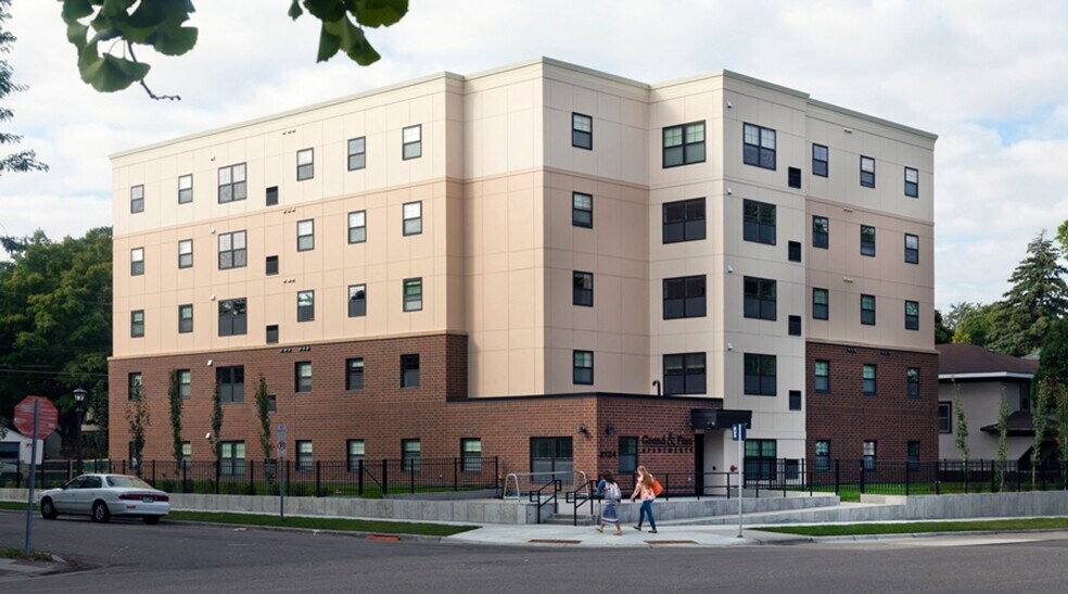 Interior Photo - Grand & Finn Apartments