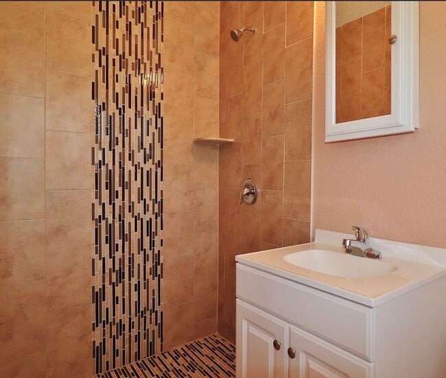 Building Photo - 8080 Jacques Dr