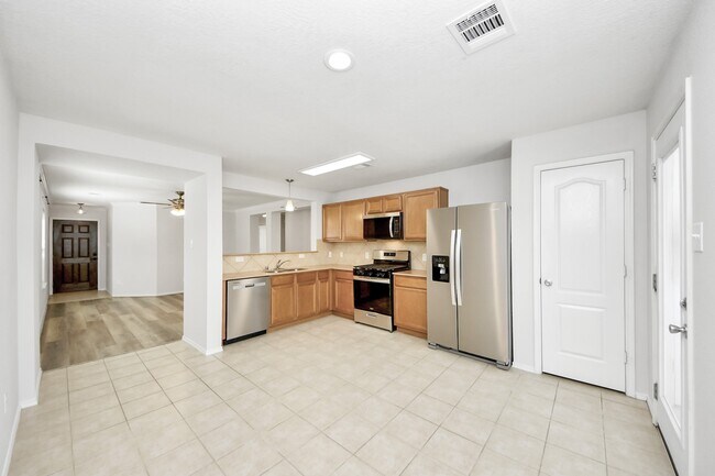 Building Photo - 2930 Ribbon Creek Way
