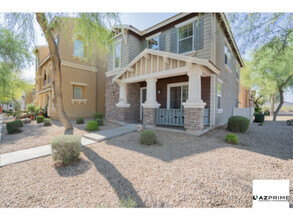 Building Photo - Live the Good Life in this Lovely 3/2 Phoe...