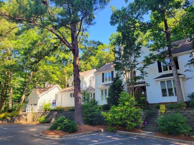 Building Photo - 3813 Carnegie Ln