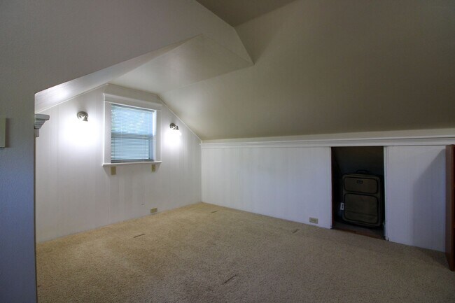 Building Photo - 2161 Winter St SE