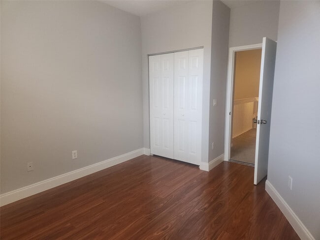 Building Photo - 4915 Tradewinds Ter