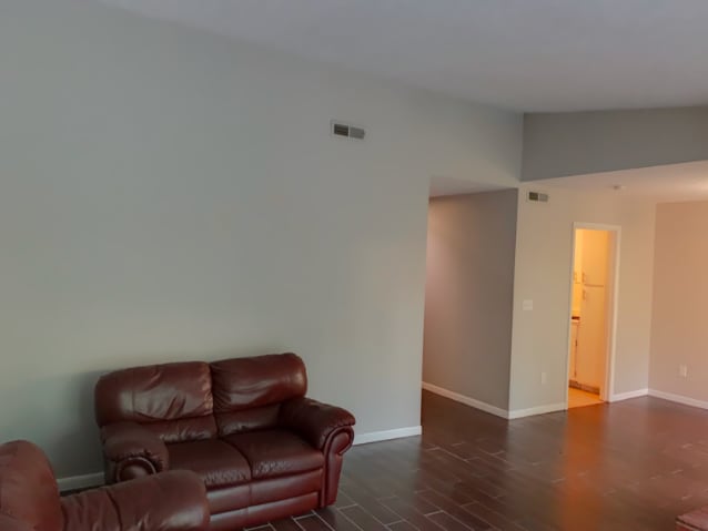 Building Photo - Freshly Painted and Clean Condo in Indian ...