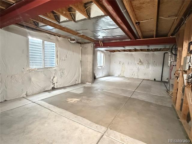 Building Photo - 11376 Jersey Dr