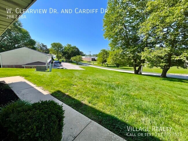Building Photo - 81 W Clearview Dr