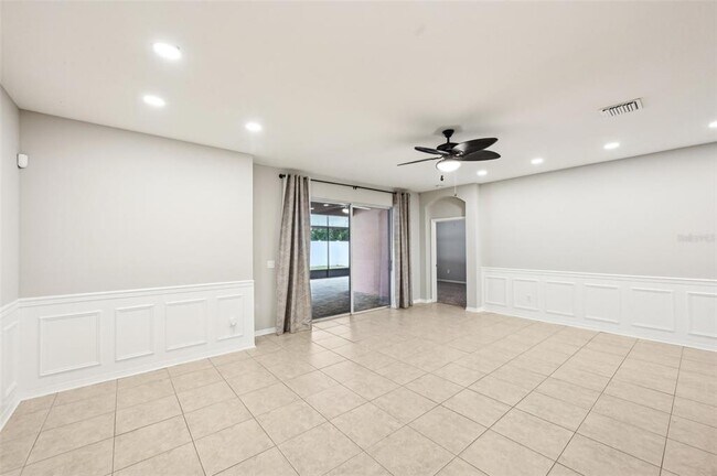Building Photo - 12612 Avelar Creek Dr