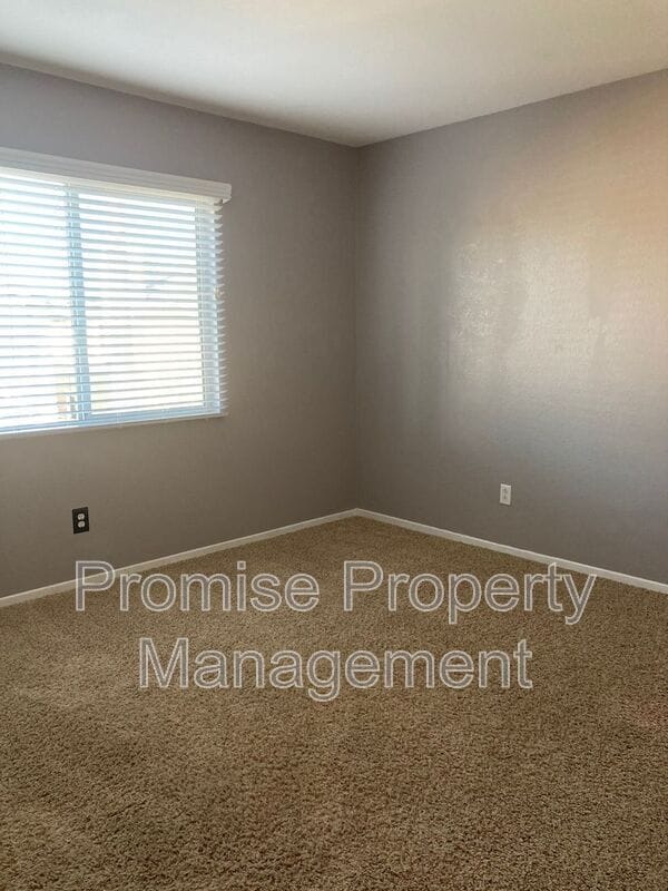 Building Photo - 4504 Arbor Glen Way