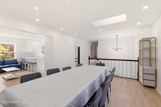 Building Photo - 75 Hickory Hill Rd