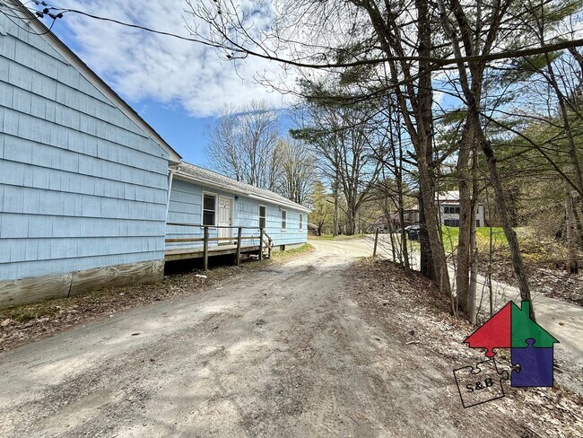 Building Photo - 150 Fairground Rd