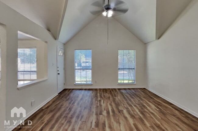 Building Photo - 6708 Oriole Ct